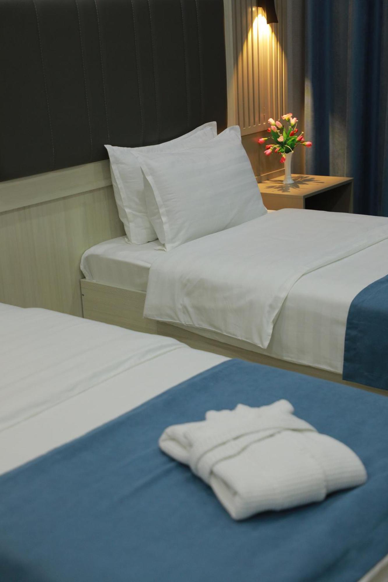 Human Hotel 塔什干 外观 照片